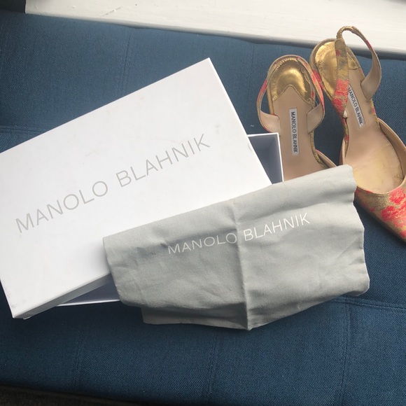 Manolo Blahnik Carolyne 70 Brocade Heels! - Picture 4 of 8